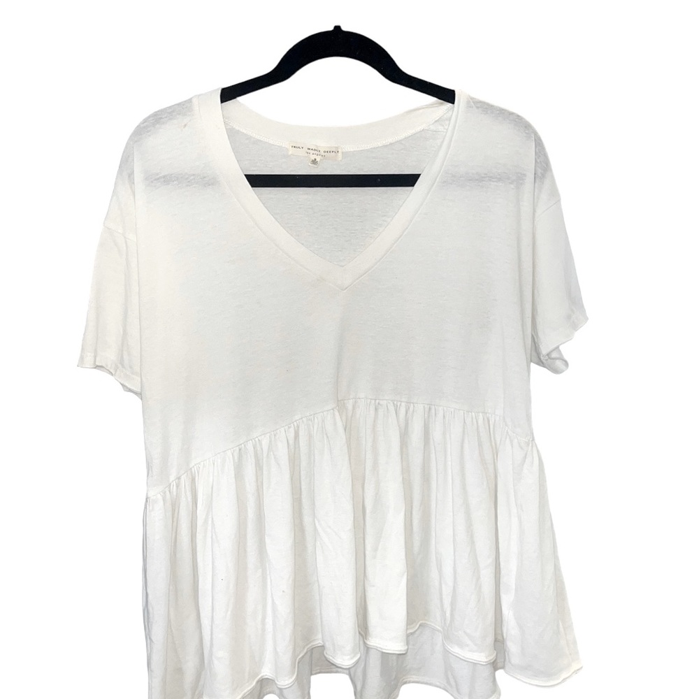 Urban Outfitter Truly Madly Deeply Deep V Neck